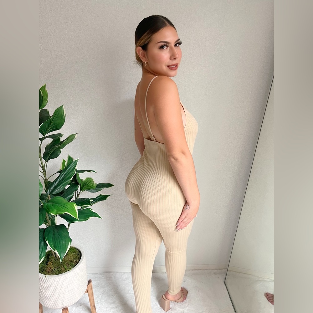 Ribbed stretchy jumpsuit - Picture 4 of 4